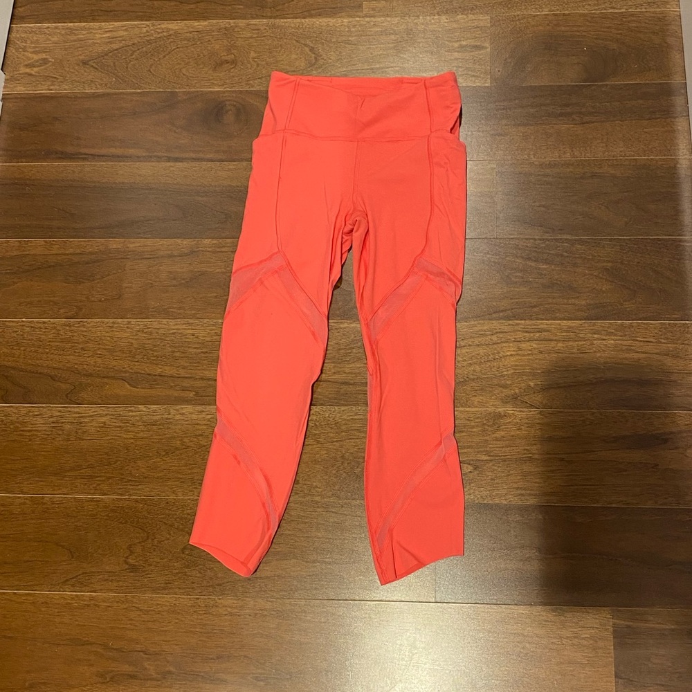 Lululemon cropped legging pink coral size 4 side pockets crop